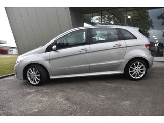 Voertuigafbeelding 6