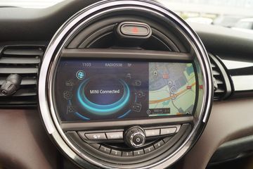 Voertuigafbeelding 16