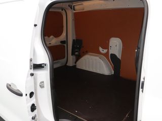 Voertuigafbeelding 19