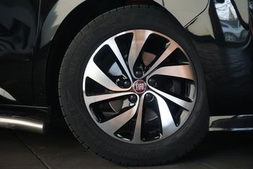 Voertuigafbeelding 33