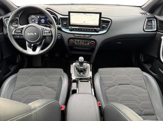 Voertuigafbeelding 6