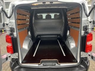 Voertuigafbeelding 15