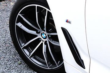 Voertuigafbeelding 12