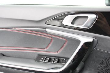 Voertuigafbeelding 16