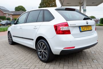 Voertuigafbeelding 3