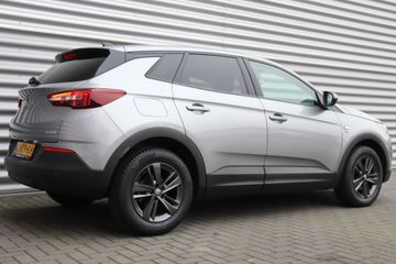 Voertuigafbeelding 6