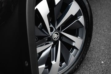 Voertuigafbeelding 4