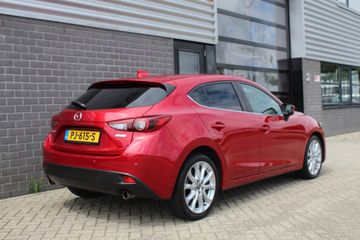 Voertuigafbeelding 4