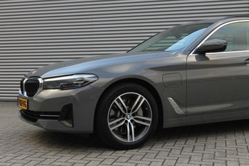 Voertuigafbeelding 12