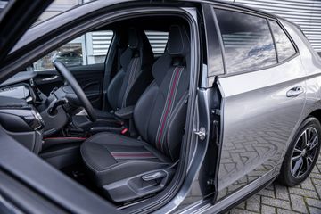 Voertuigafbeelding 8