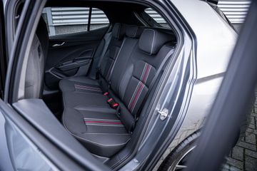 Voertuigafbeelding 9