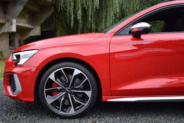 Voertuigafbeelding 8