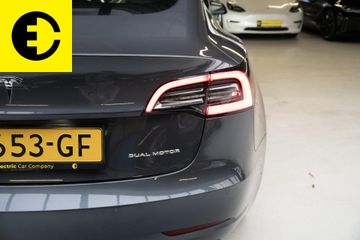 Voertuigafbeelding 9