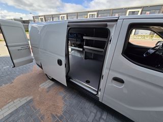 Voertuigafbeelding 4