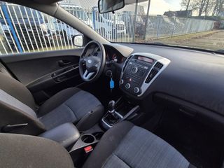 Voertuigafbeelding 13