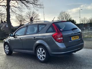 Voertuigafbeelding 6