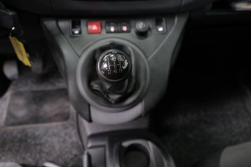 Voertuigafbeelding 13