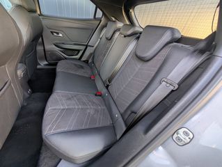 Voertuigafbeelding 6