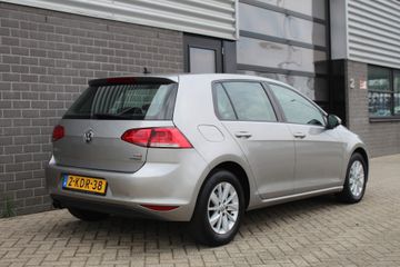 Voertuigafbeelding 4