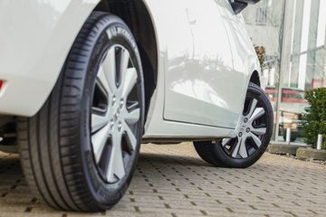 Voertuigafbeelding 12