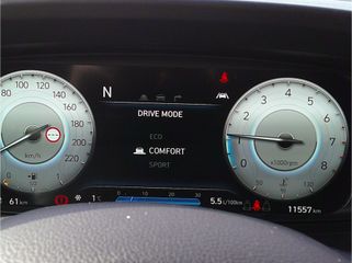 Voertuigafbeelding 12