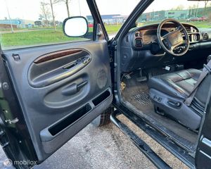 Voertuigafbeelding 12