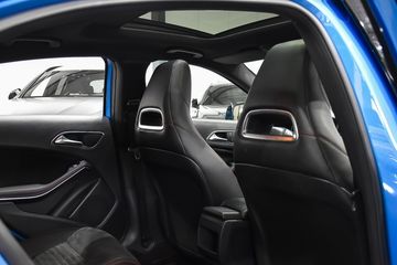 Voertuigafbeelding 13