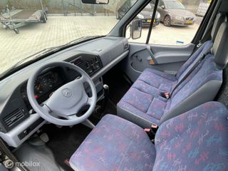 Voertuigafbeelding 10