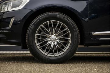 Voertuigafbeelding 8