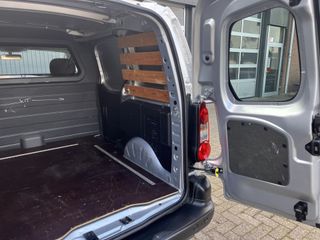 Voertuigafbeelding 16