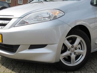 Voertuigafbeelding 18