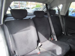 Voertuigafbeelding 6