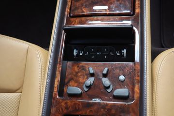 Voertuigafbeelding 100