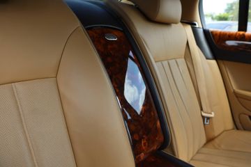 Voertuigafbeelding 106