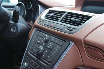 Voertuigafbeelding 9