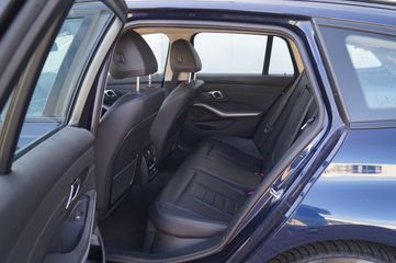 Voertuigafbeelding 6