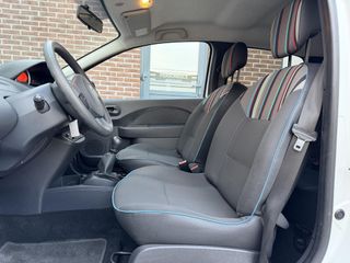 Voertuigafbeelding 6