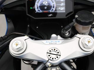 Voertuigafbeelding 3