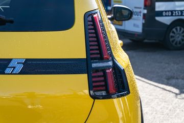 Voertuigafbeelding 9