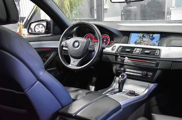 Voertuigafbeelding 7