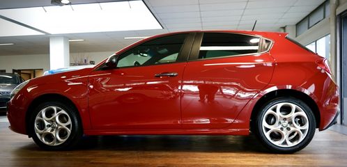 Voertuigafbeelding 3