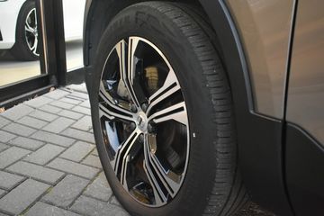 Voertuigafbeelding 3