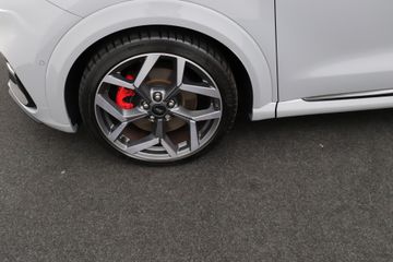 Voertuigafbeelding 6