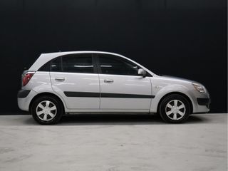 Voertuigafbeelding 6