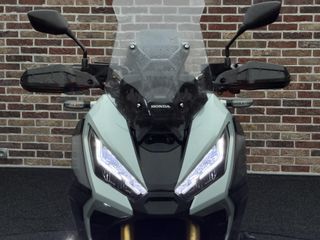 Voertuigafbeelding 3