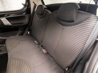 Voertuigafbeelding 12