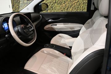 Voertuigafbeelding 12