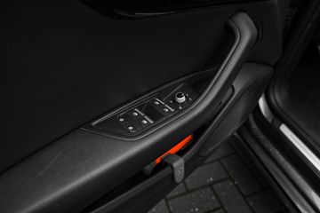 Voertuigafbeelding 17