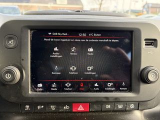 Voertuigafbeelding 16