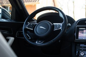 Voertuigafbeelding 18